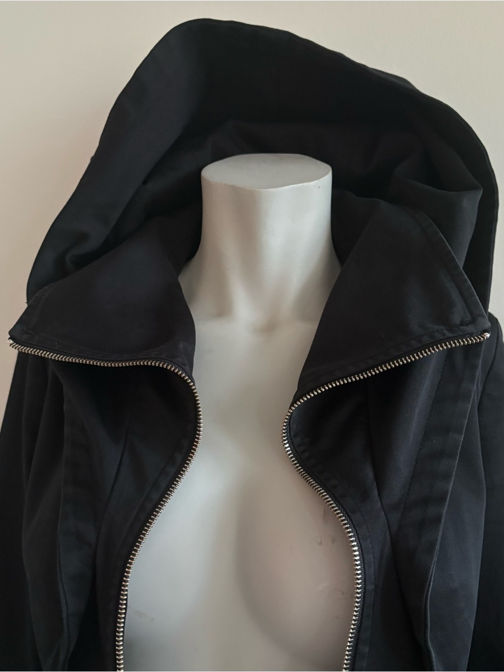 Soia & Kyo Black Hooded Zip-Front Trench Coat - Picture 2 of 8